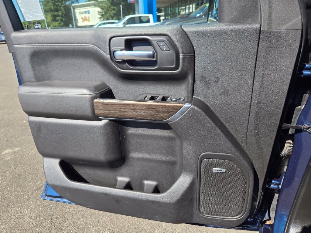 Used 2020 Blue Chevrolet RST image 13