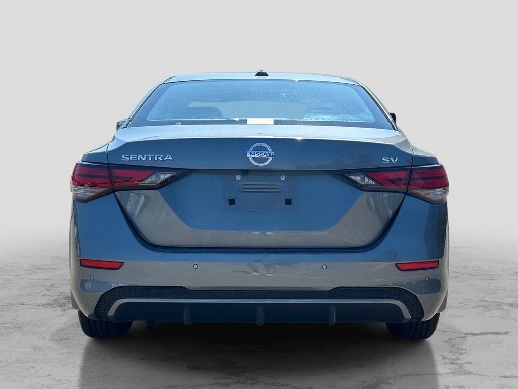 Used 2020 Gray Nissan SV image 4
