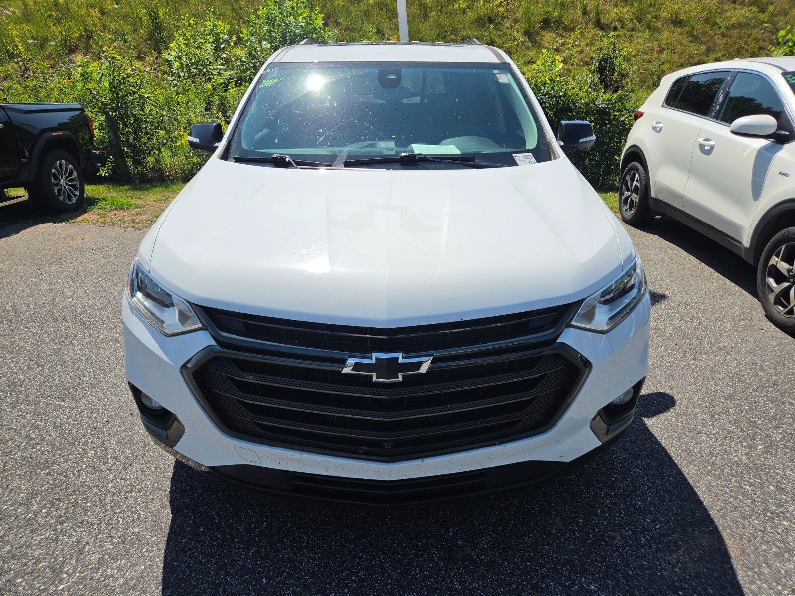 Used 2021 SUMMIT WHITE Chevrolet Premier image 2