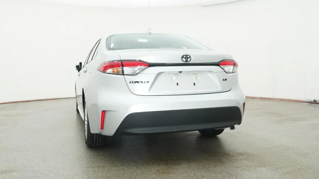 New 2026 Classic Silver Metallic Toyota LE image 15