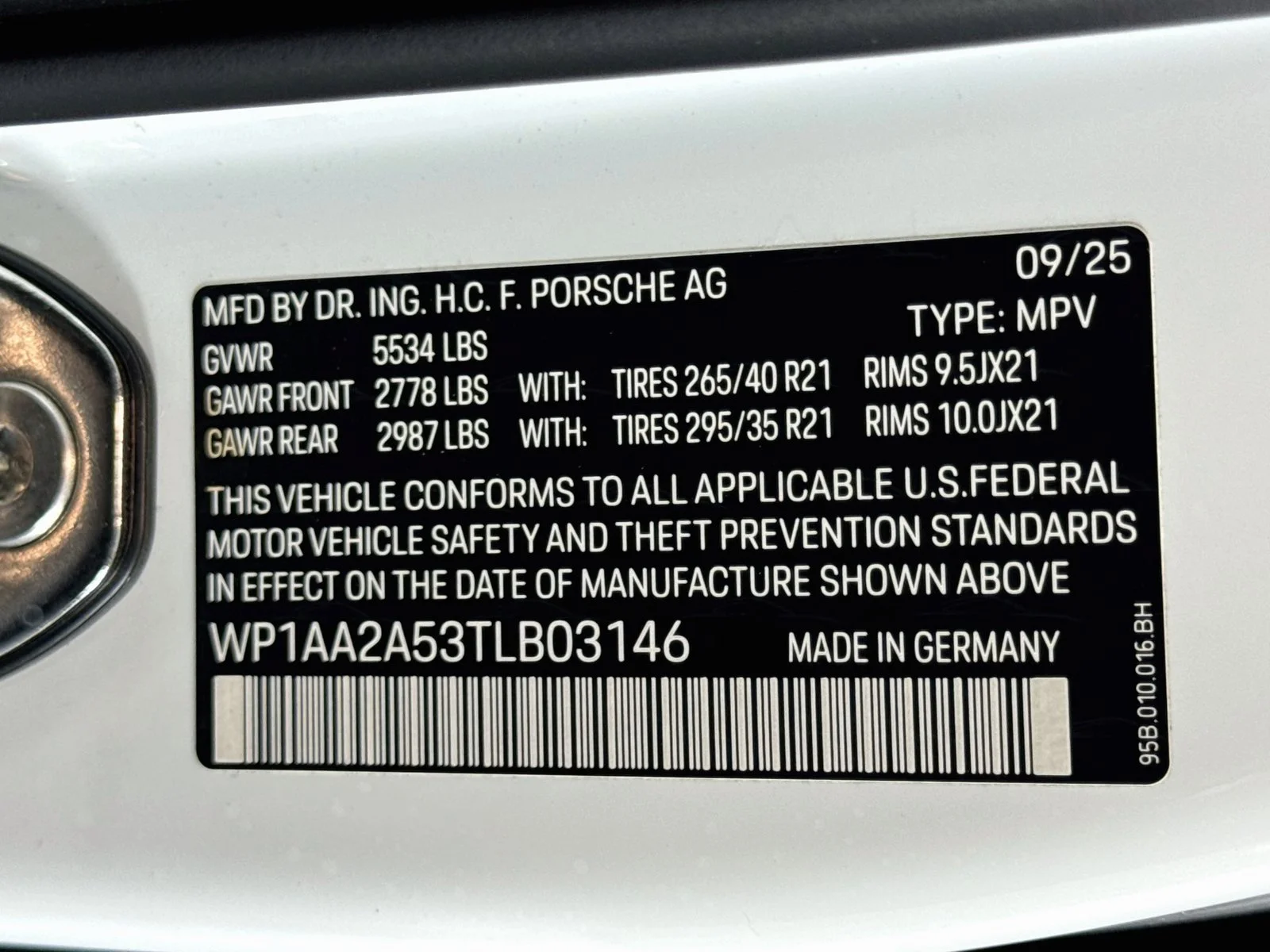 Certified Used 2026 White Porsche  image 27
