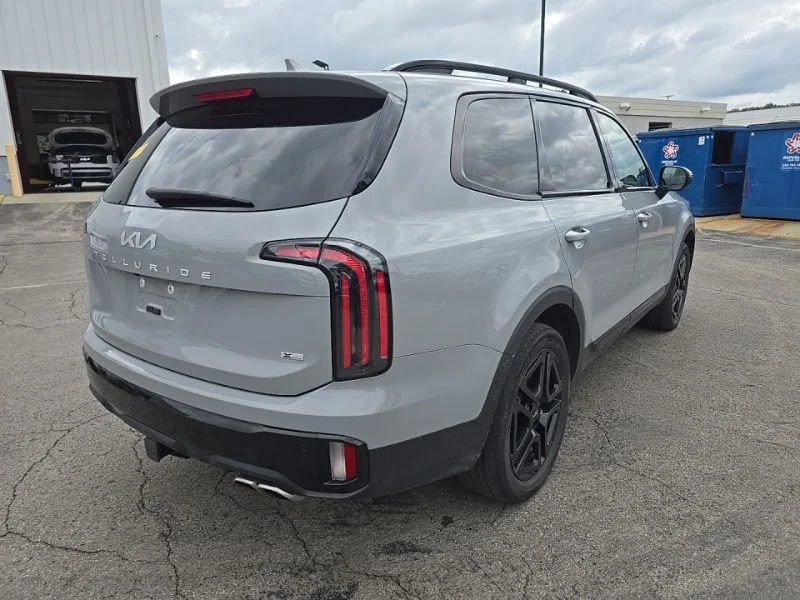 Used 2024 Gray Kia EX X-Line image 8