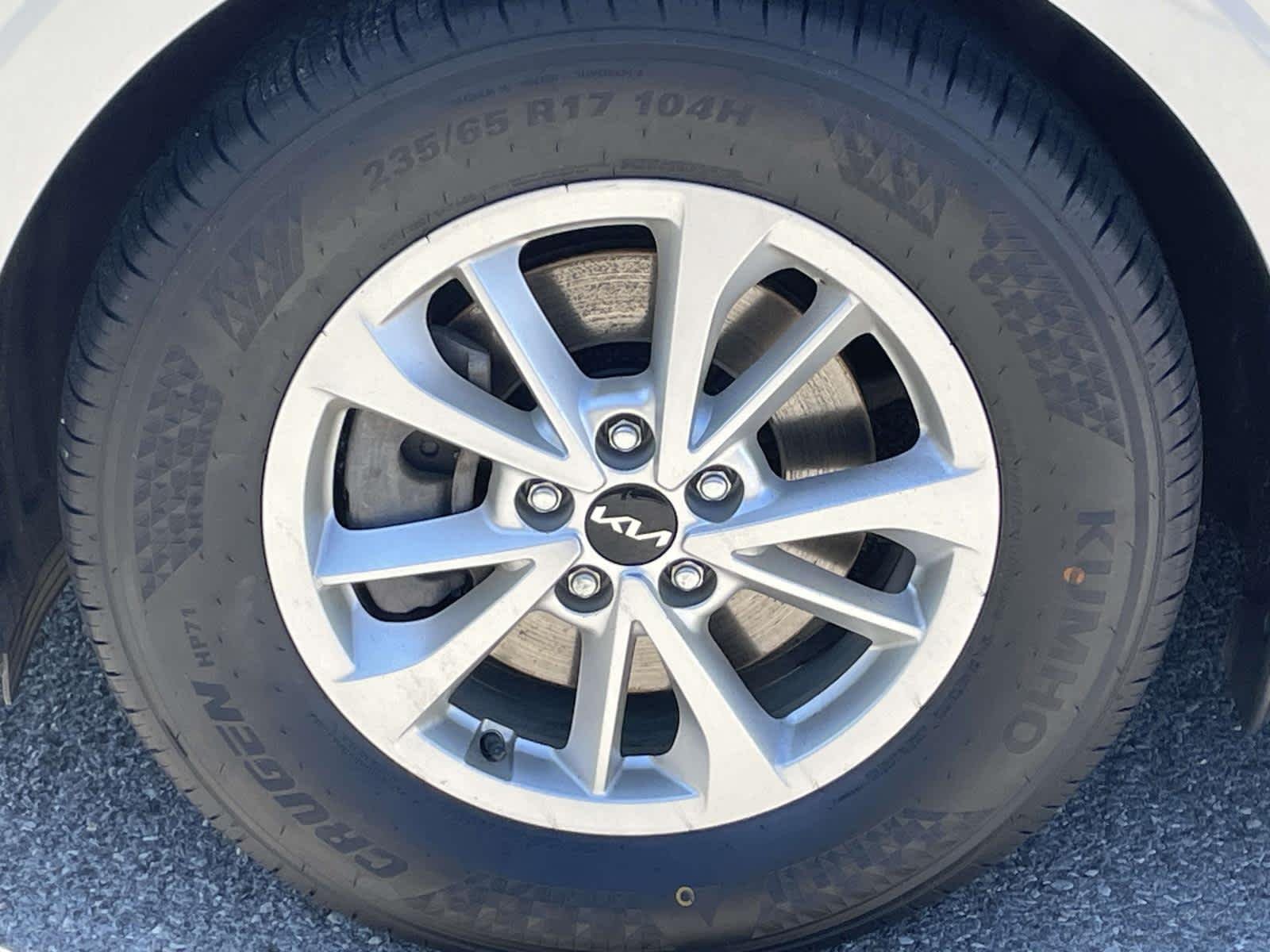 Certified Used 2022 Silky Silver Kia LX image 19