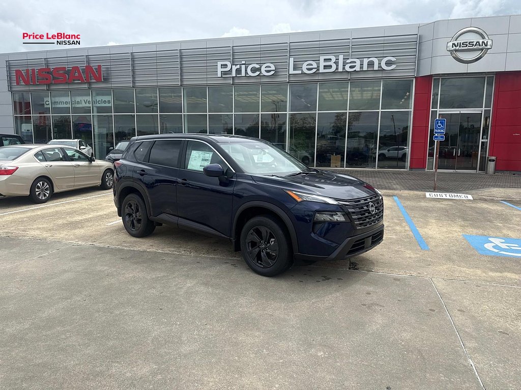 2026 Nissan Rogue SV FWD's photo