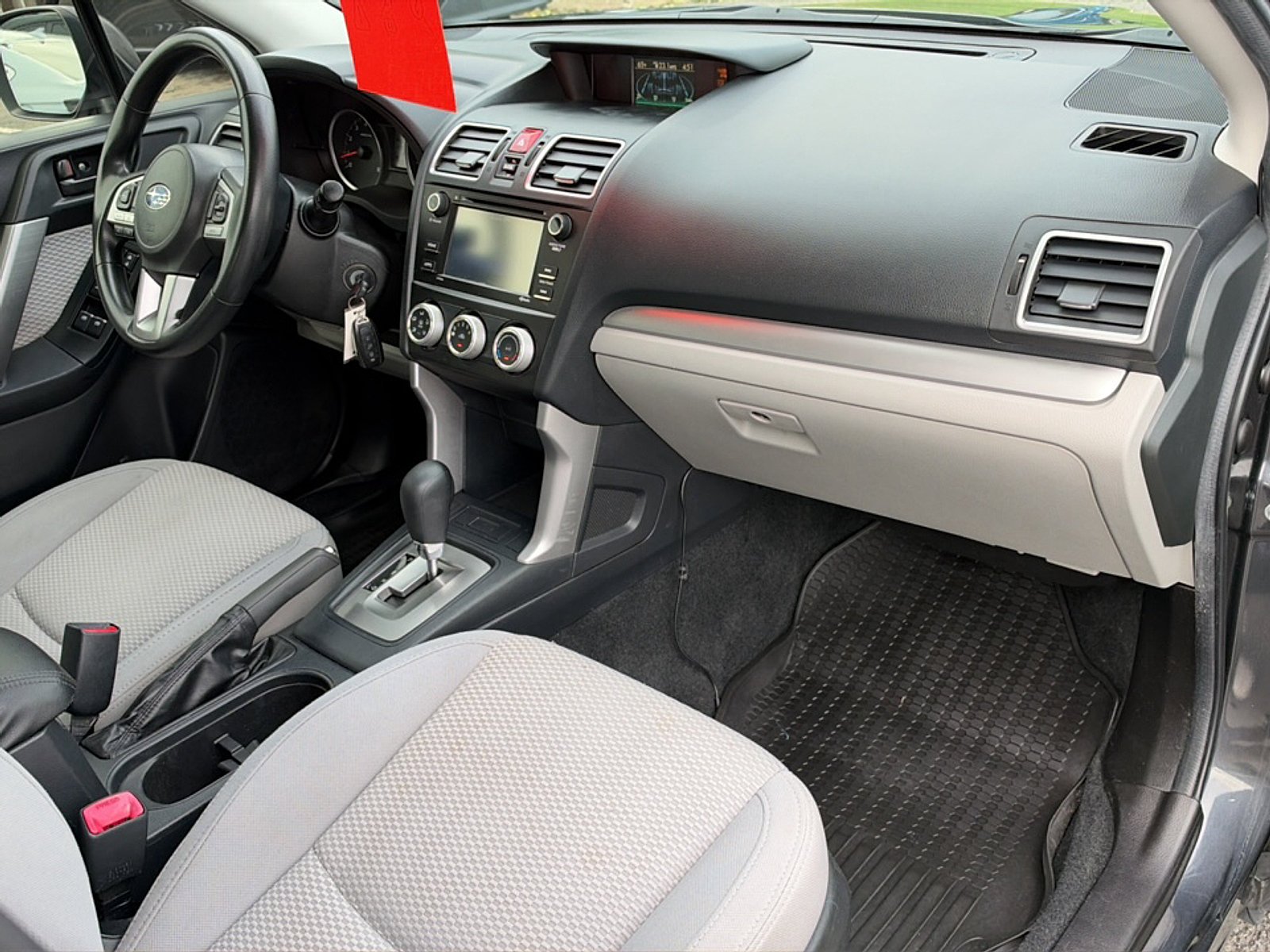 Used 2018 Dark Gray Metallic Subaru 2.5i image 12