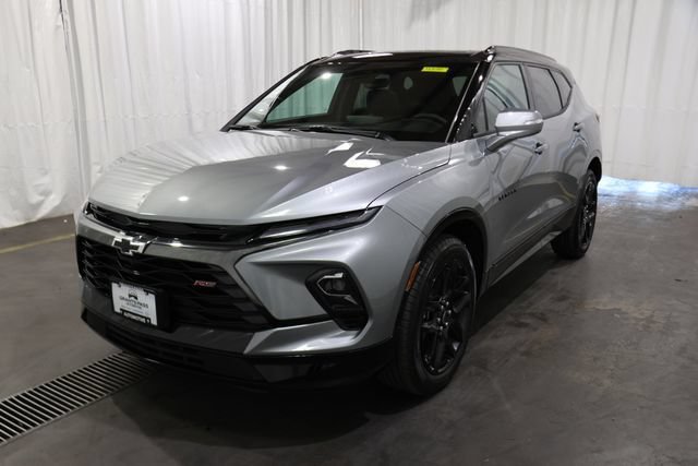 New 2026 Sterling Gray Metallic Chevrolet RS image 27