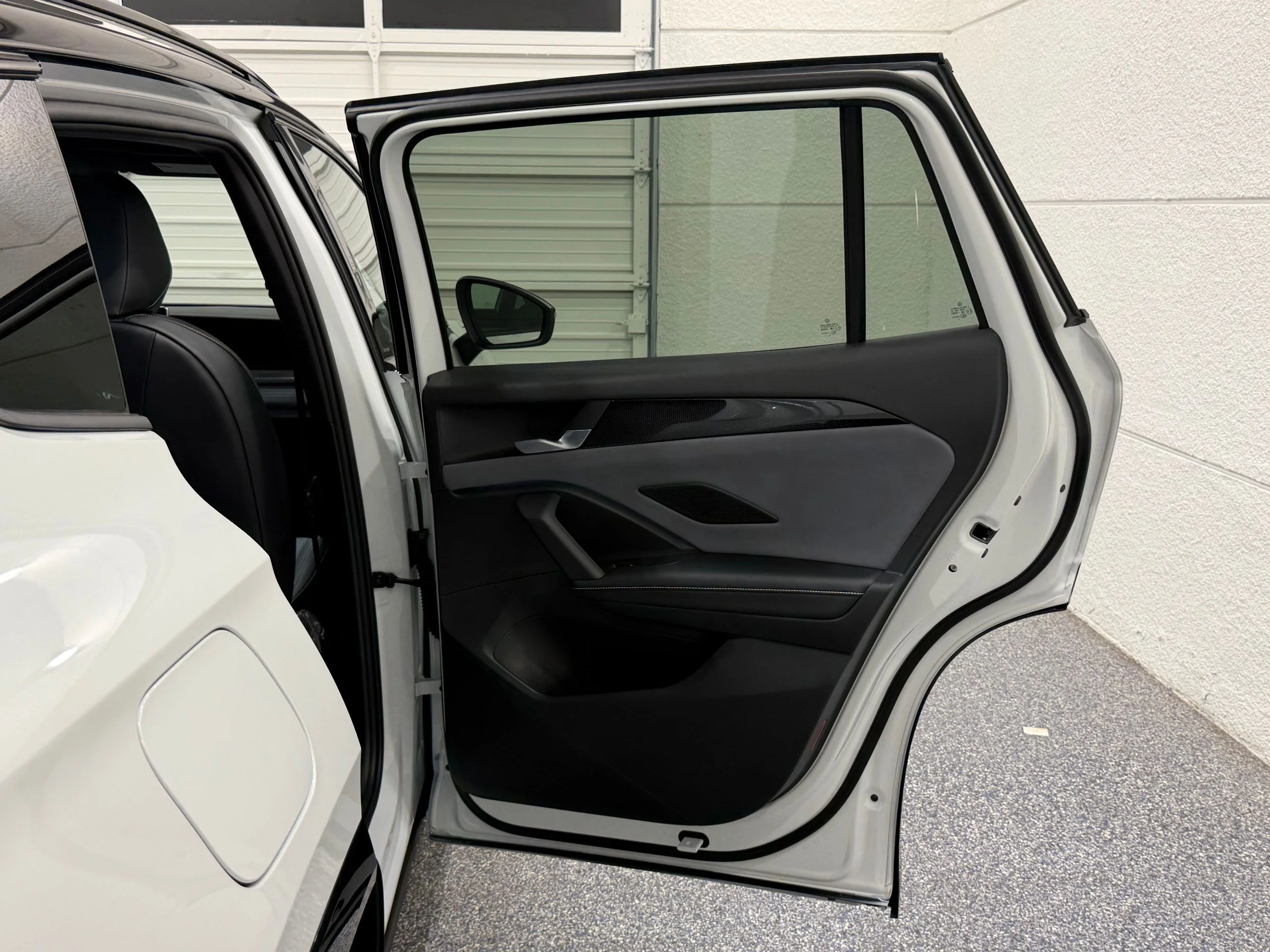 New 2026 White Volkswagen SE R-Line Black image 27