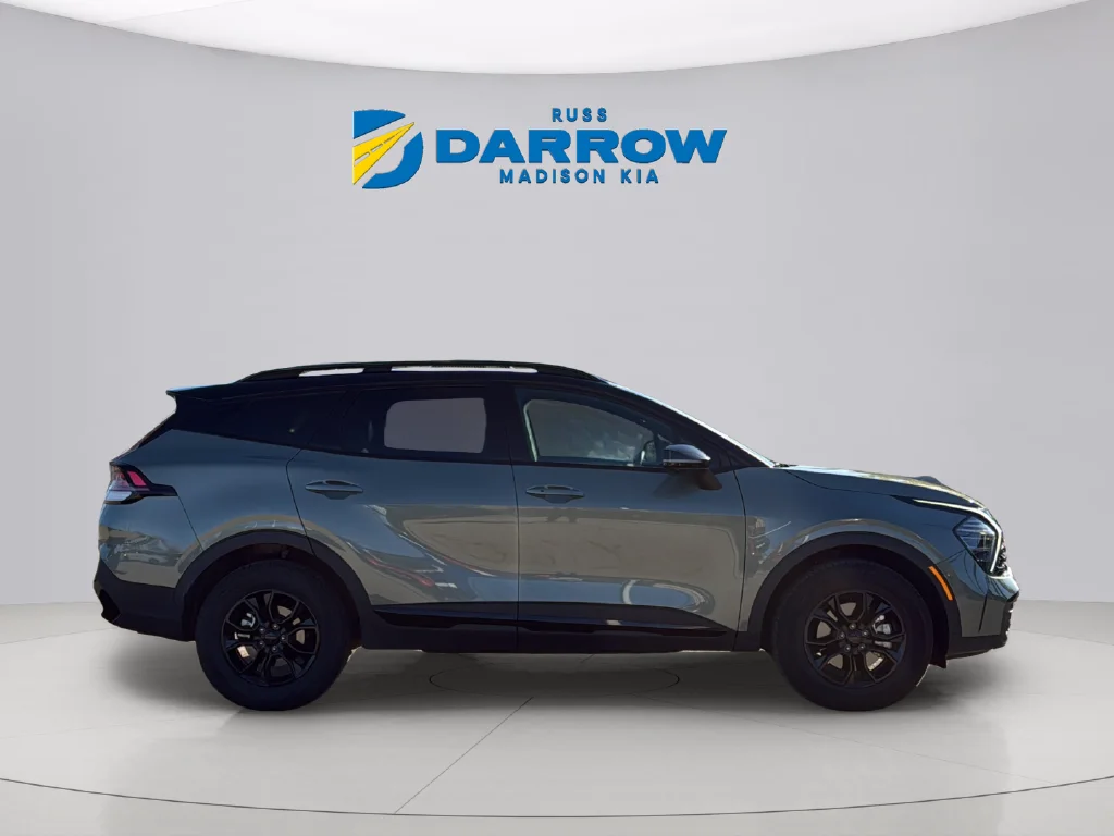 Used 2025 Jungle Green/Ebony Black Roof Kia X-Pro Prestige image 6
