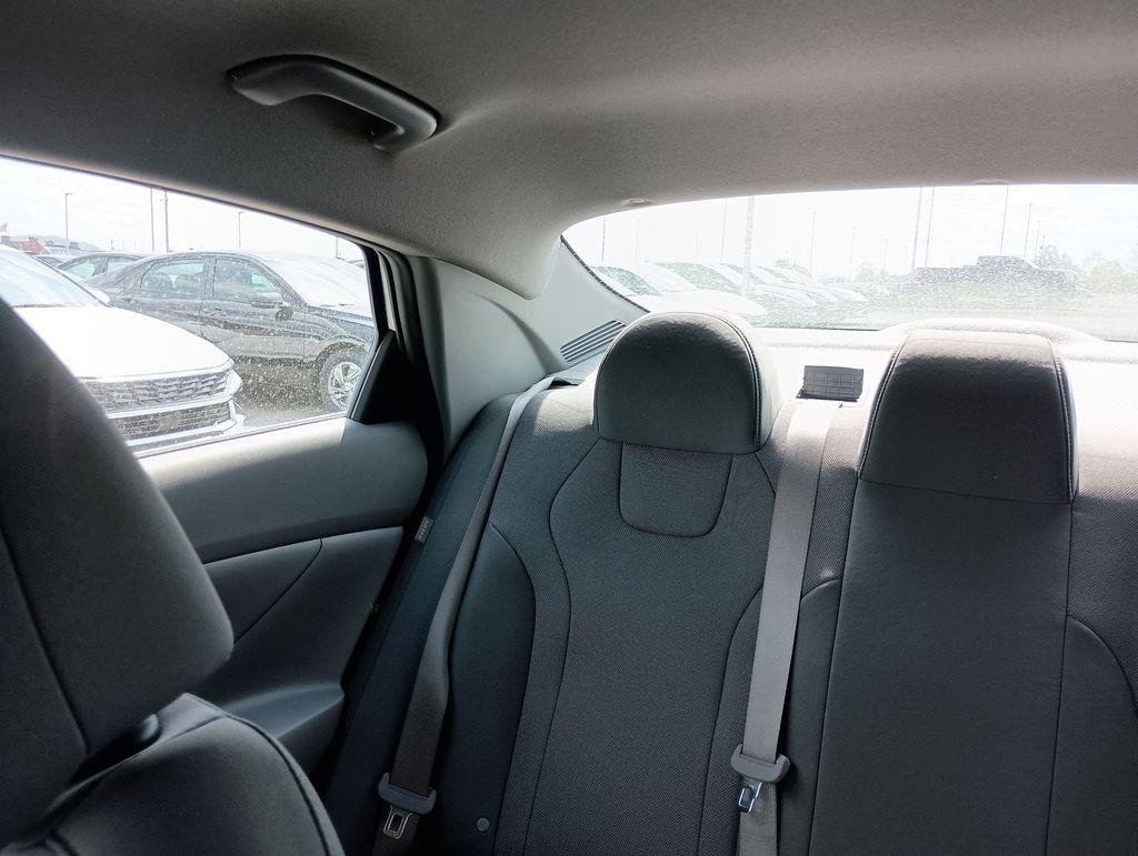 New 2026 White Hyundai SE image 12