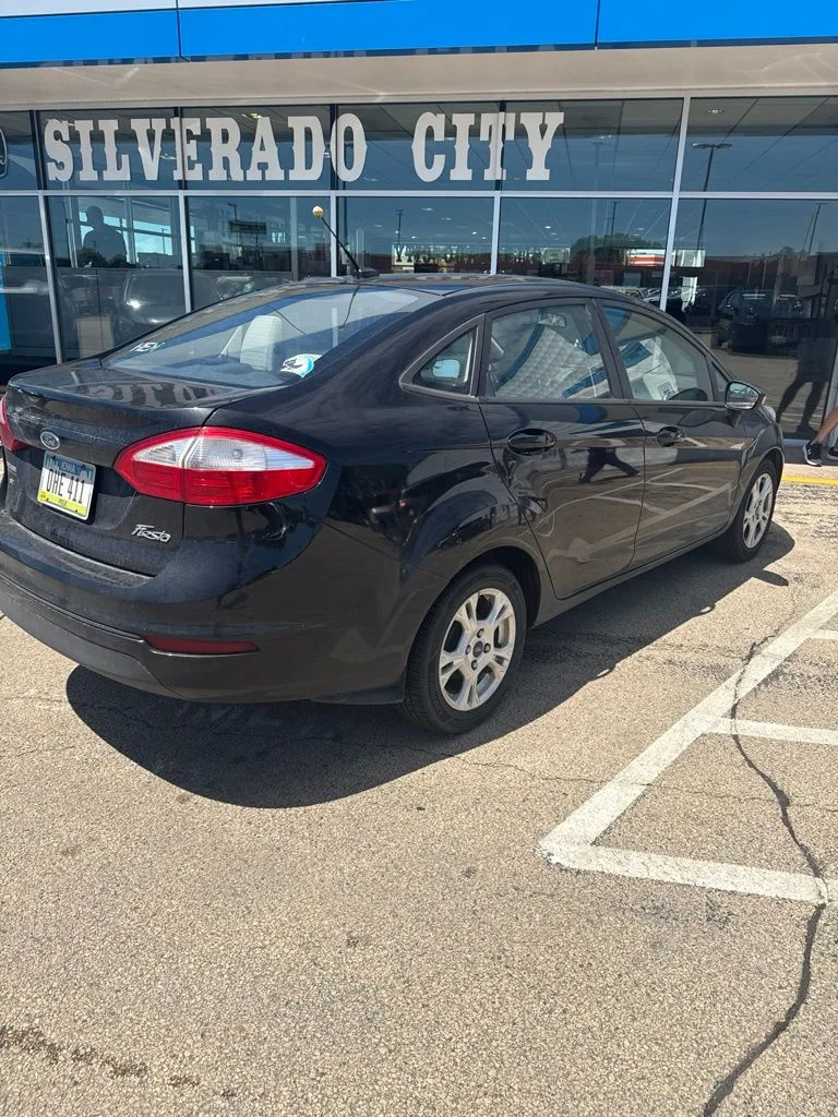 Used 2014 Black Ford SE image 5