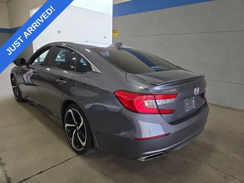 Used 2020 Modern Steel Metallic Honda Sport image 6