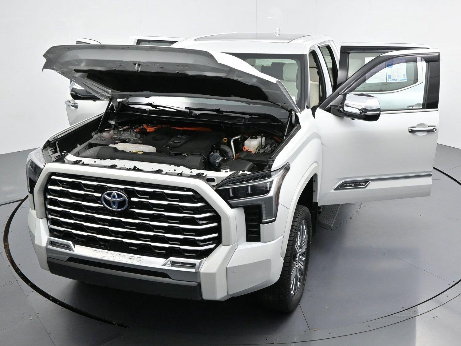 Used 2023 White Toyota Capstone Hybrid image 44