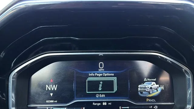 Used 2024 Summit White Chevrolet LT image 14
