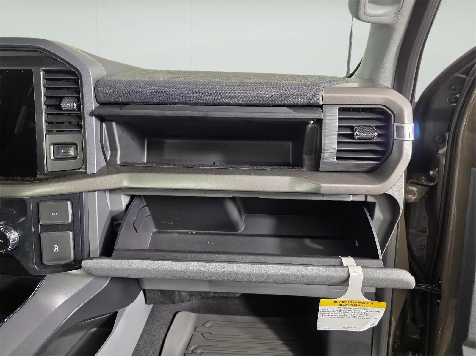 Used 2026 Marsh Gray Ford XLT image 24