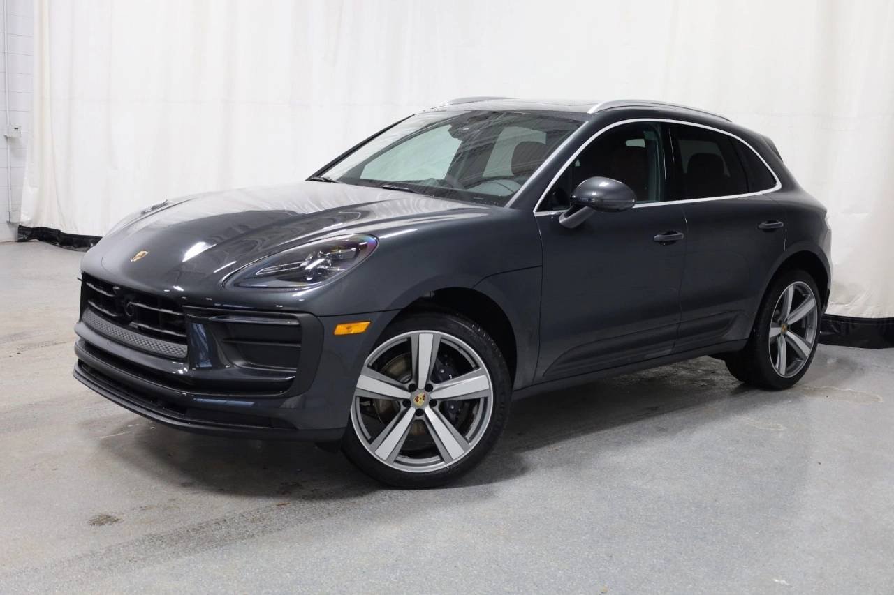 2026 Porsche Macan's photo