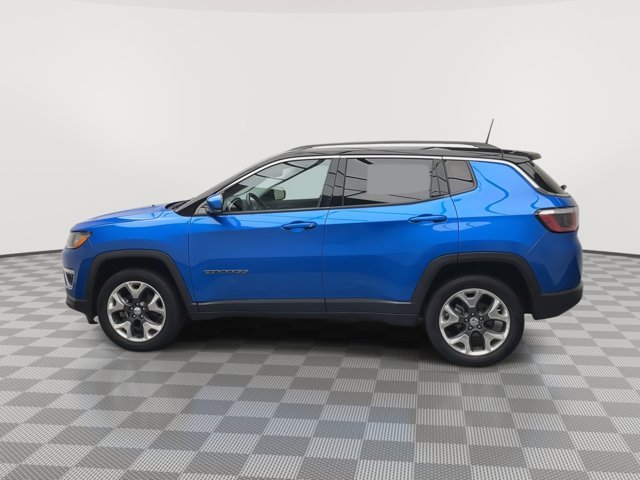 Used 2019 Laser Blue Pearlcoat Jeep Limited image 34