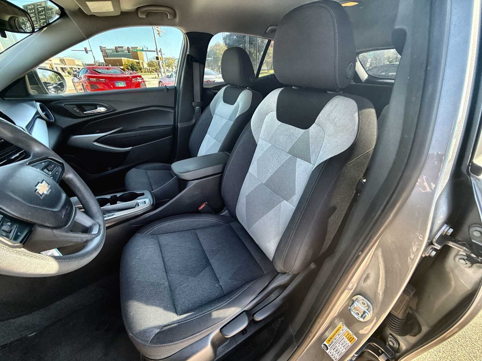 2024 Chevrolet Trax LS - Photo 17