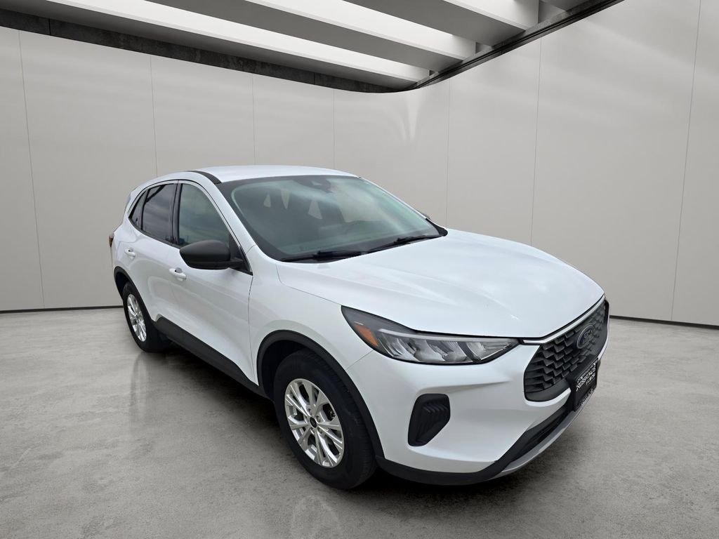 Used 2024 Oxford White Ford Active image 7