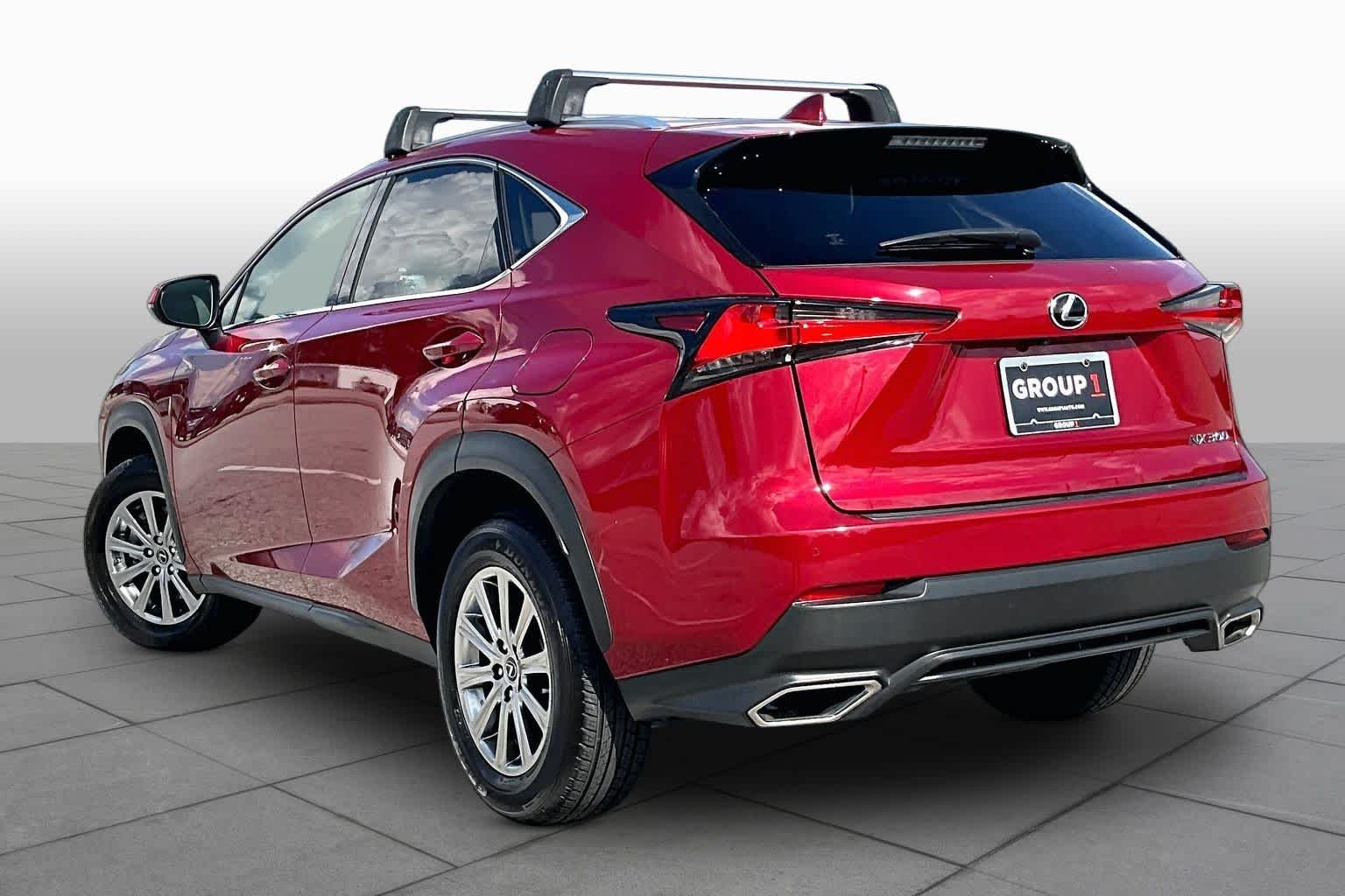 Used 2021 Matador Red Mica Lexus  image 12