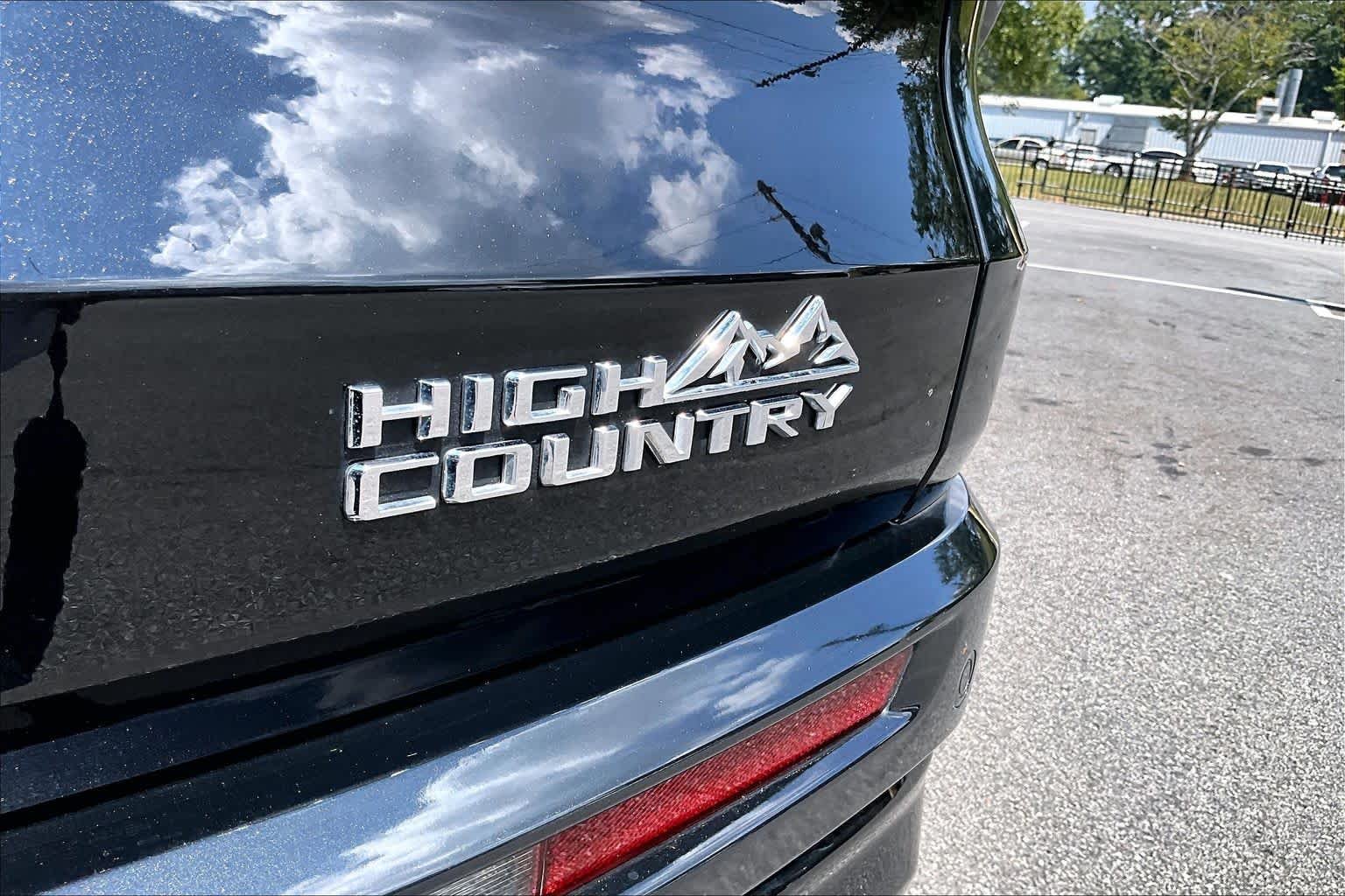 Used 2025 Mosaic Black Metallic Chevrolet FWD High Country image 28