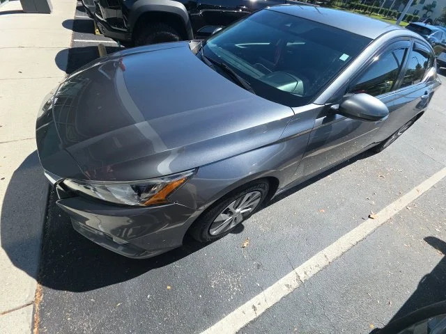 Used 2020 Gray Nissan 2.5 S image 1