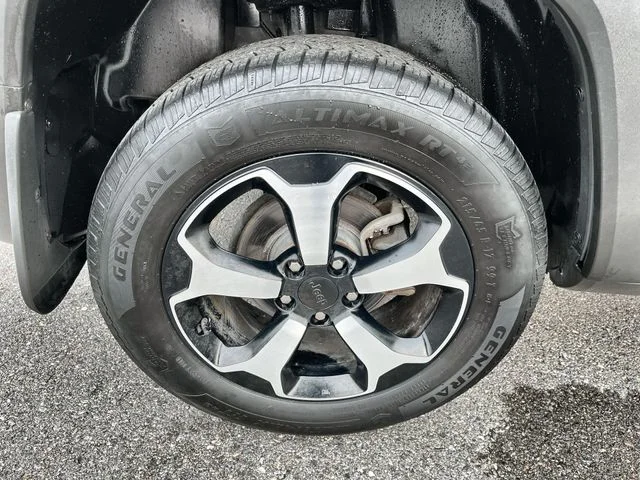 Used 2021 Gray Jeep Trailhawk image 20