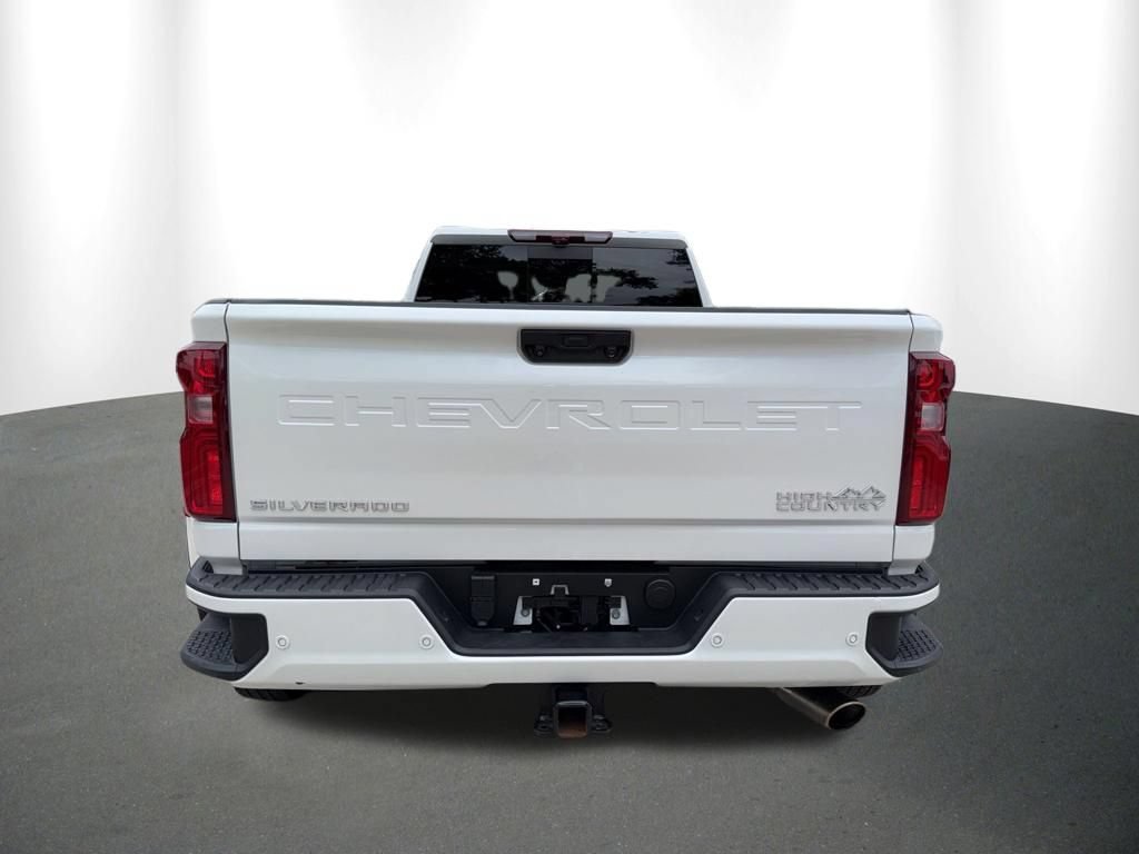 Used 2025 Iridescent Pearl Tricoat Chevrolet High Country DRW image 20