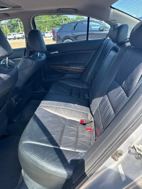 Used 2012 Silver Honda EX-L image 8