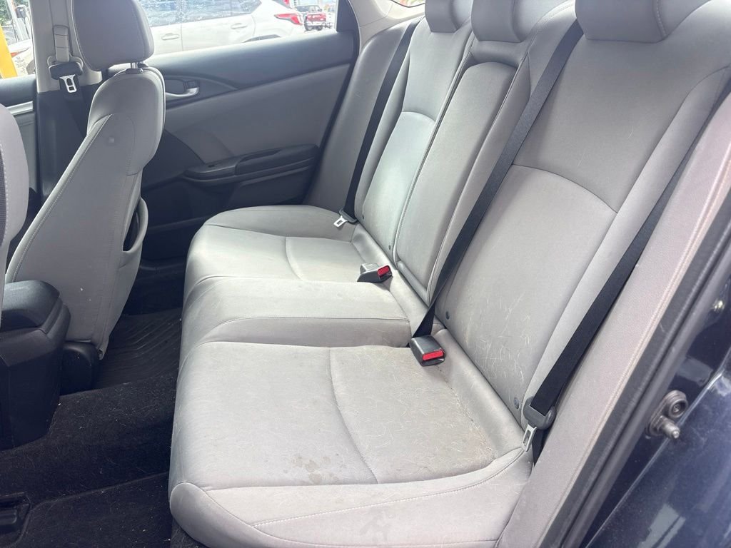 Used 2016  Honda EX-T image 12
