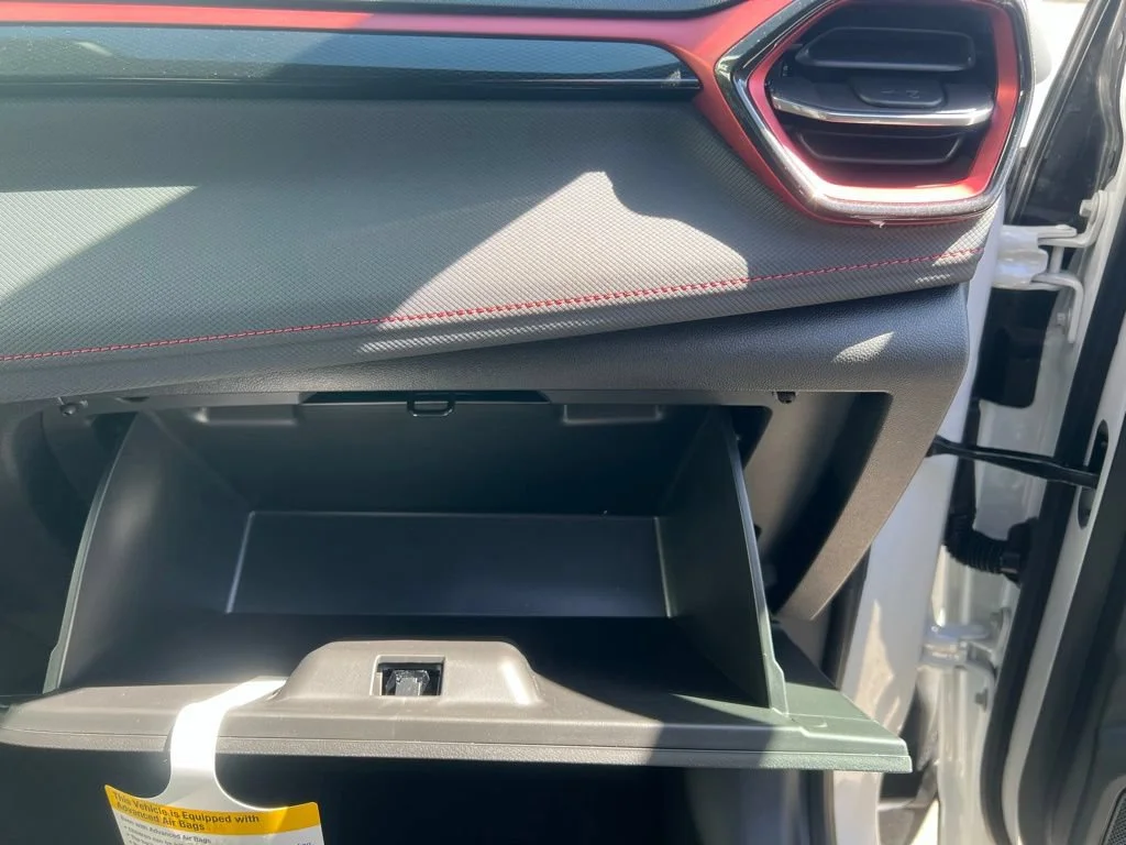 New 2026 Iridescent Pearl Tricoat Chevrolet RS image 28