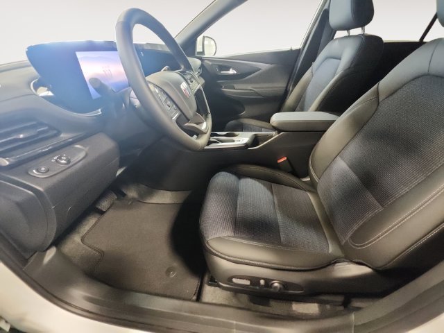 New 2026 Summit White Buick Preferred image 9