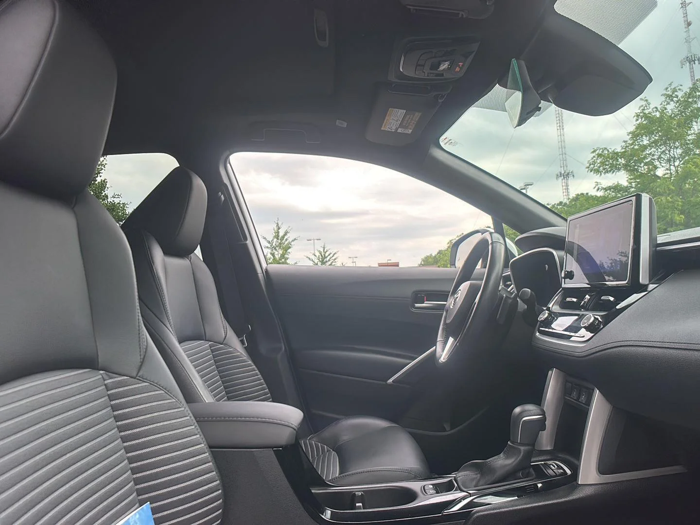 Used 2023 Wind Chill Pearl Toyota XSE image 17