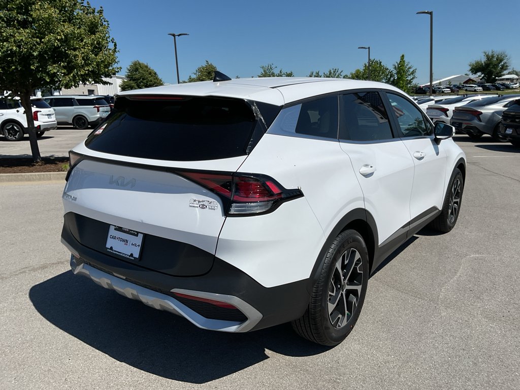 Used 2023 Glacial White Pearl Kia EX image 9