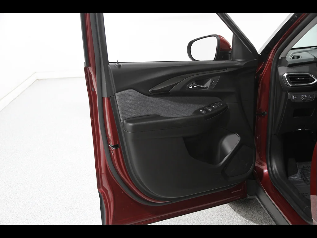 Certified Used 2022 Crimson Metallic Chevrolet LT image 4