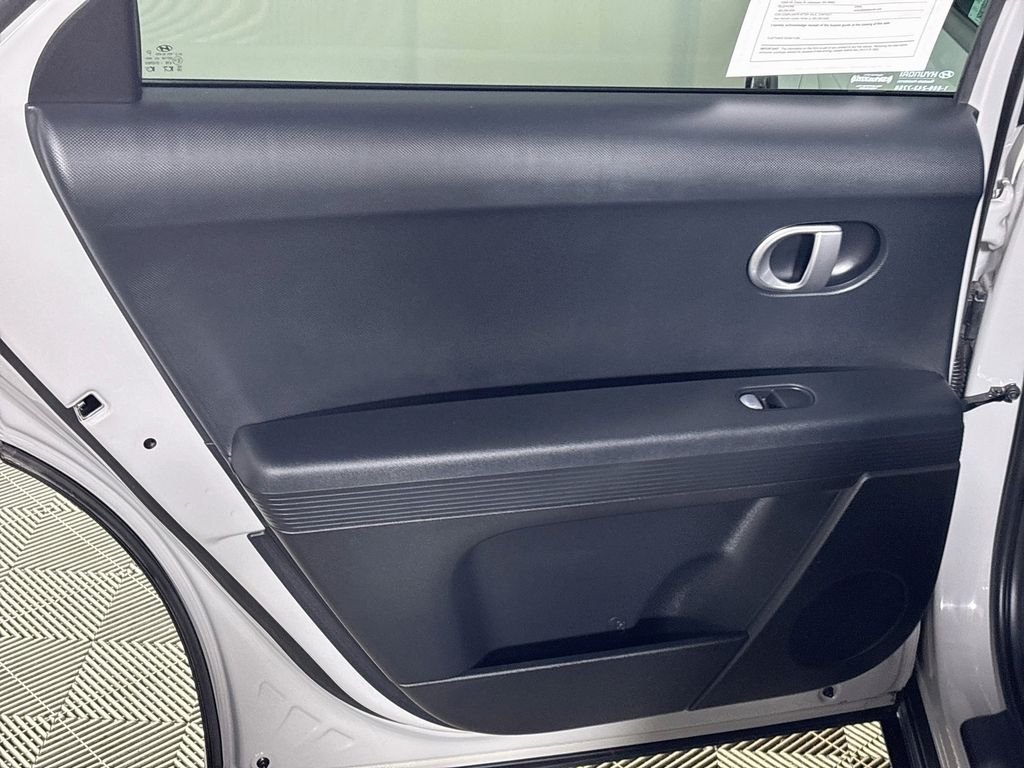 Used 2024 Gray Hyundai SEL image 19