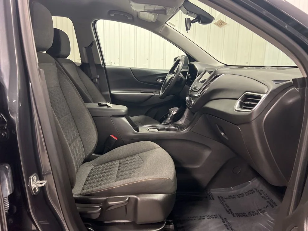 2022 Chevrolet Equinox LT - Photo 10