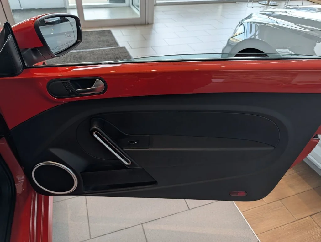 Used 2019 Orange Volkswagen 2.0T SE image 38
