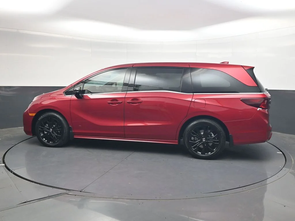New 2026 Radiant Red Metallic II Honda Sport-L image 7