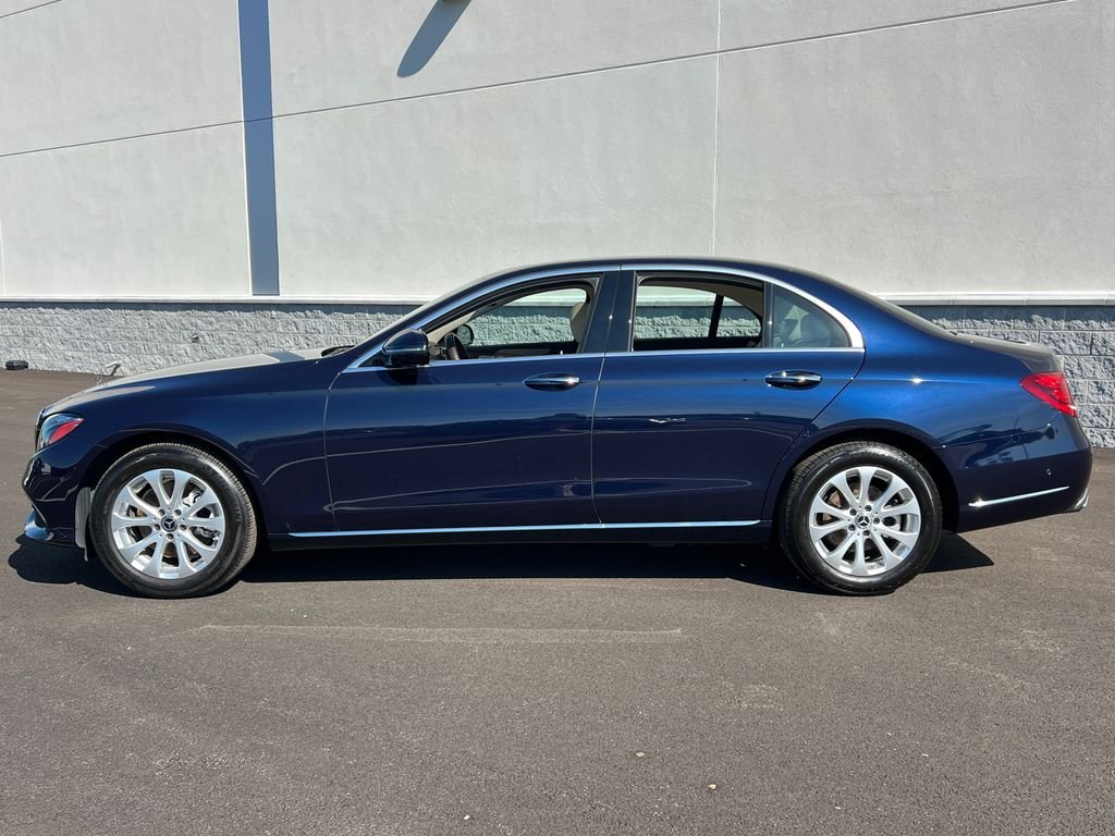 Used 2019  Mercedes-Benz E 300 image 4