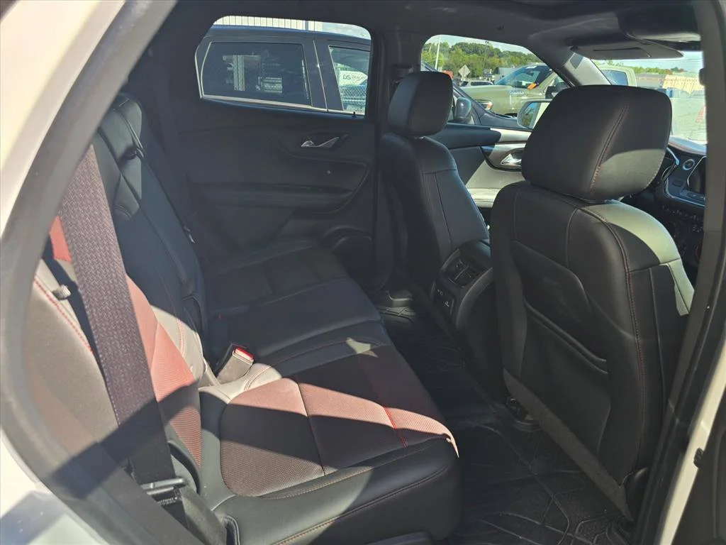 Used 2019 White Chevrolet RS image 8