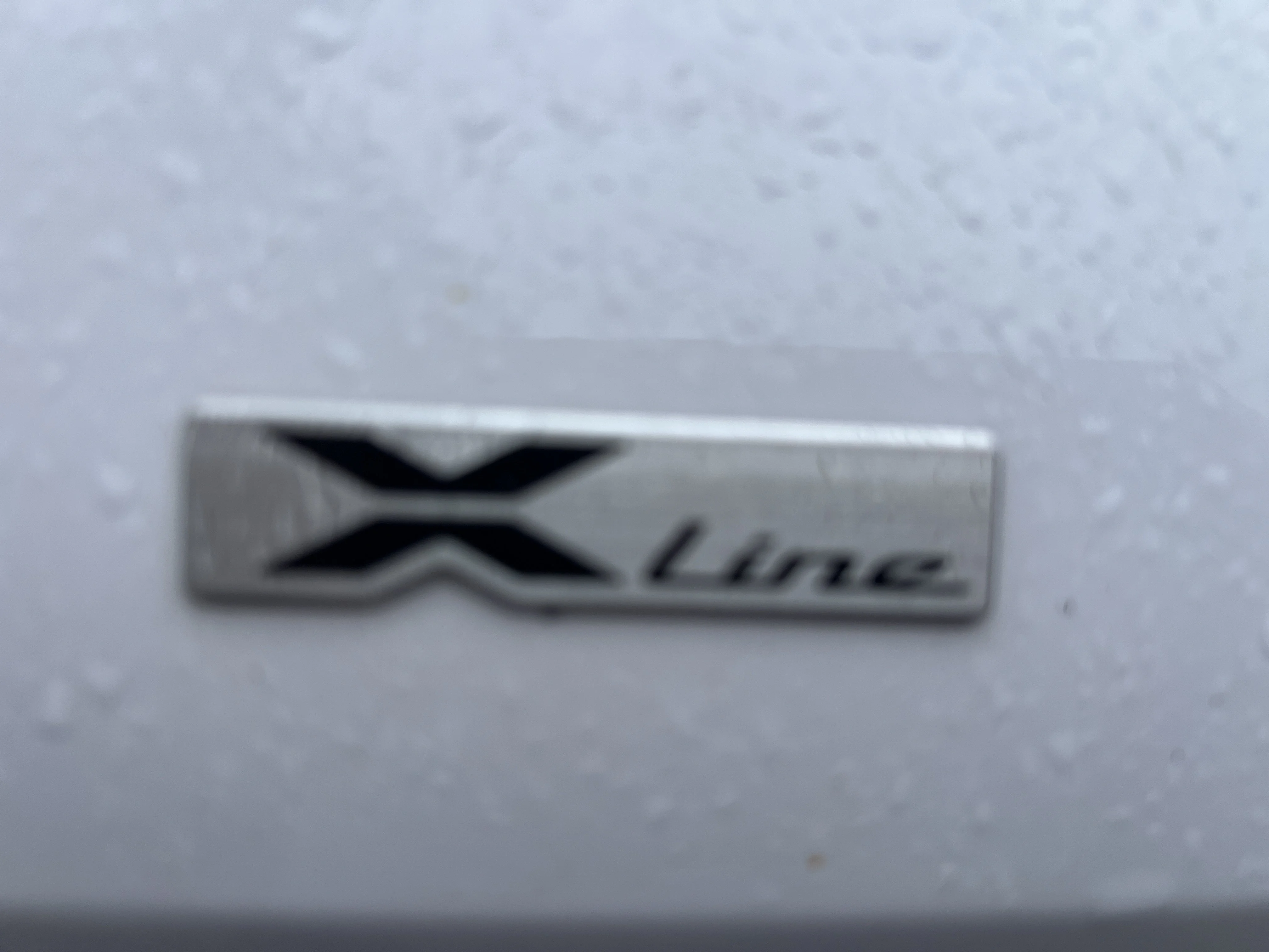 Used 2025 Glacial White Pearl Kia X-Line image 10