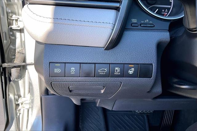 2021 Toyota Camry XLE - Photo 30