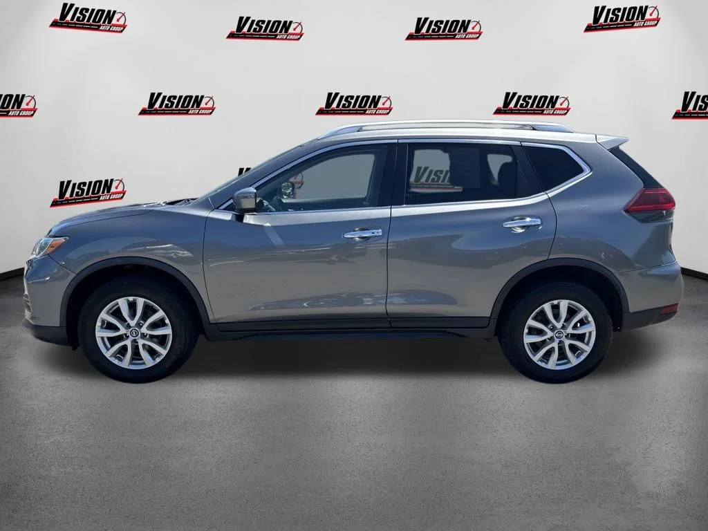 Used 2019 Gray Nissan SV image 9