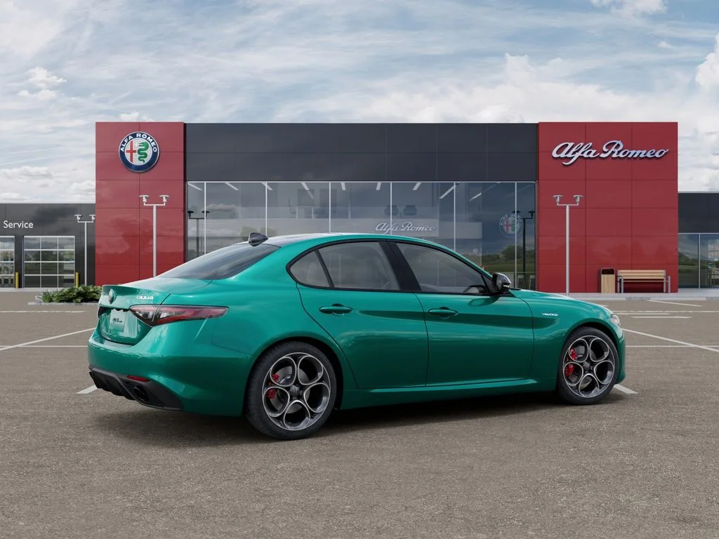 New 2026 Verde (Green) Fangio MetallicExterior Paint Alfa Romeo Veloce image 4