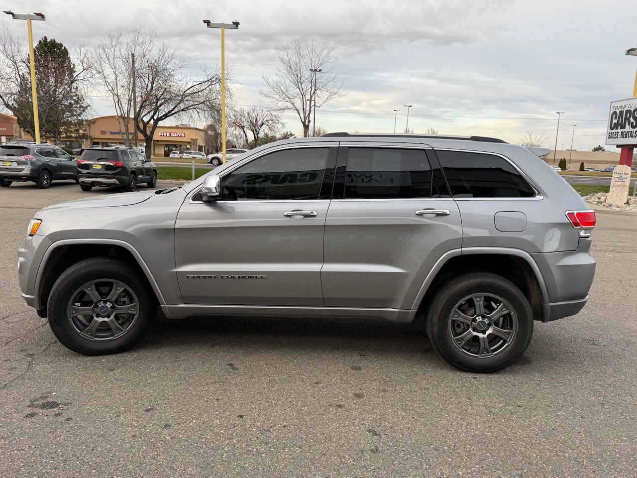 2018 Jeep Grand Cherokee Overland - Photo 5