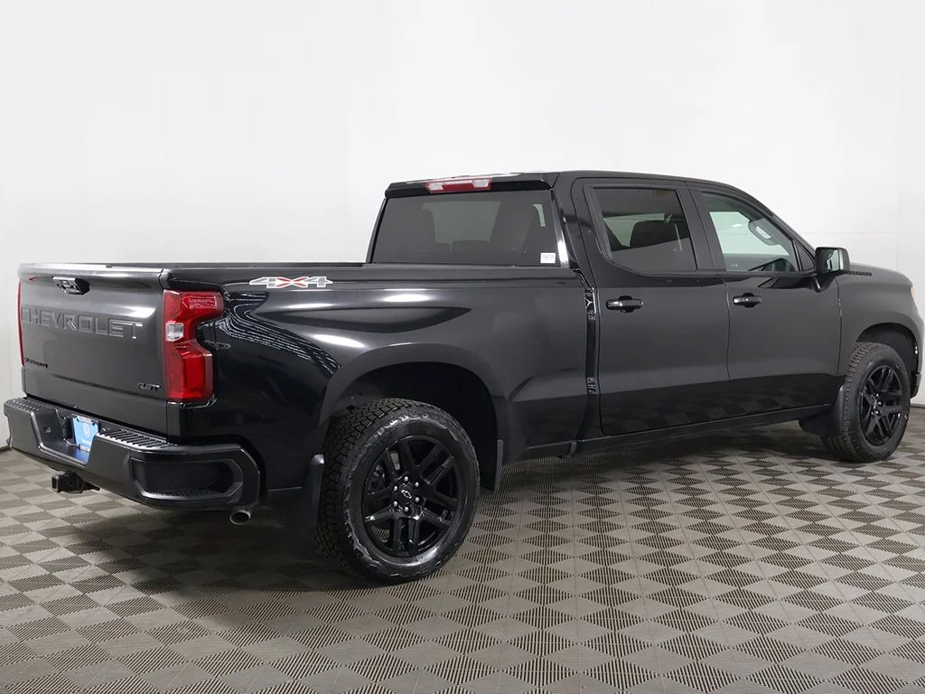 Used 2024 Black Chevrolet RST image 9