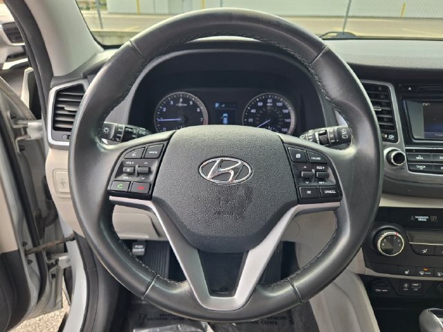 Used 2016 Silver Hyundai Sport image 32