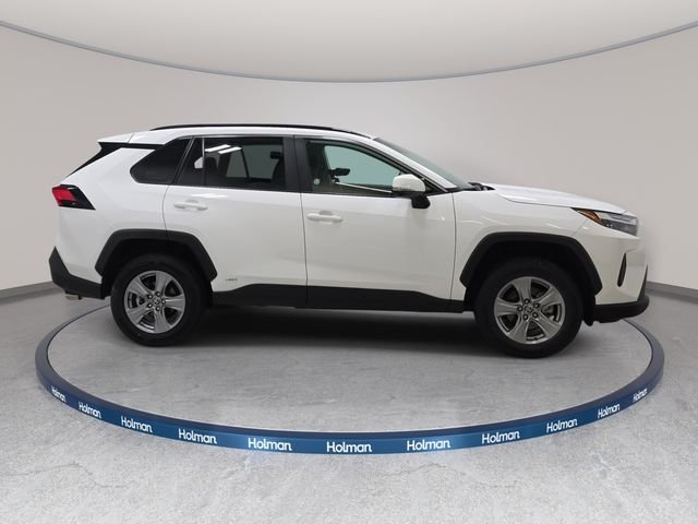 Certified Used 2025 White Toyota XLE image 4