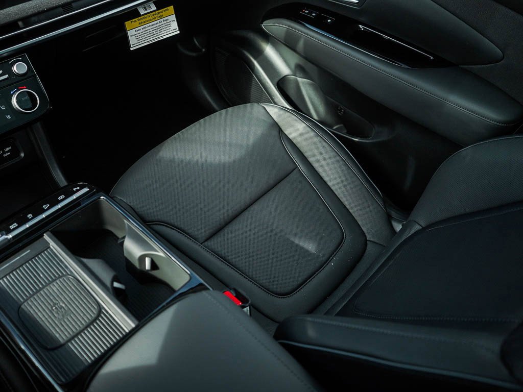 New 2026 Shimmering Silver Hyundai Limited AWD image 26