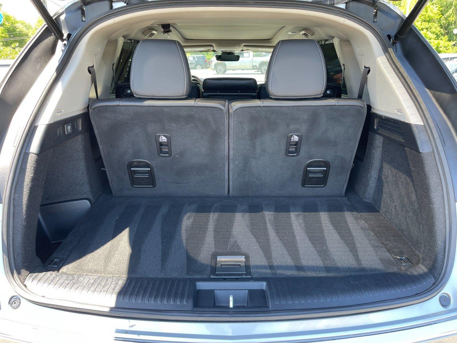 Used 2024 Lunar Silver Metallic Acura SH-AWD w/Tech image 36